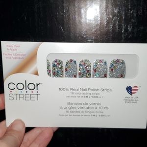 Color Street "Holiday De-light"